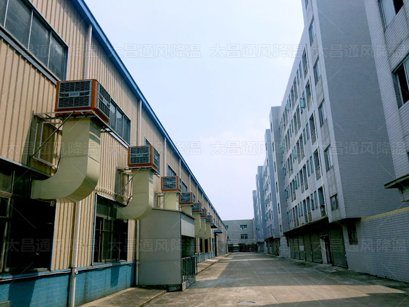 車間降溫方案配置節能環保空調，使用效果沒話說