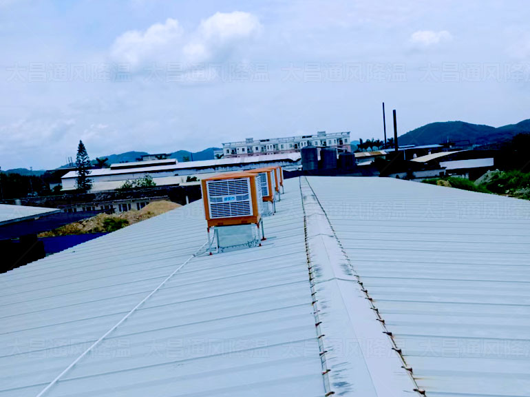 讓車間清涼一夏的降溫設備潤東方工業冷風機