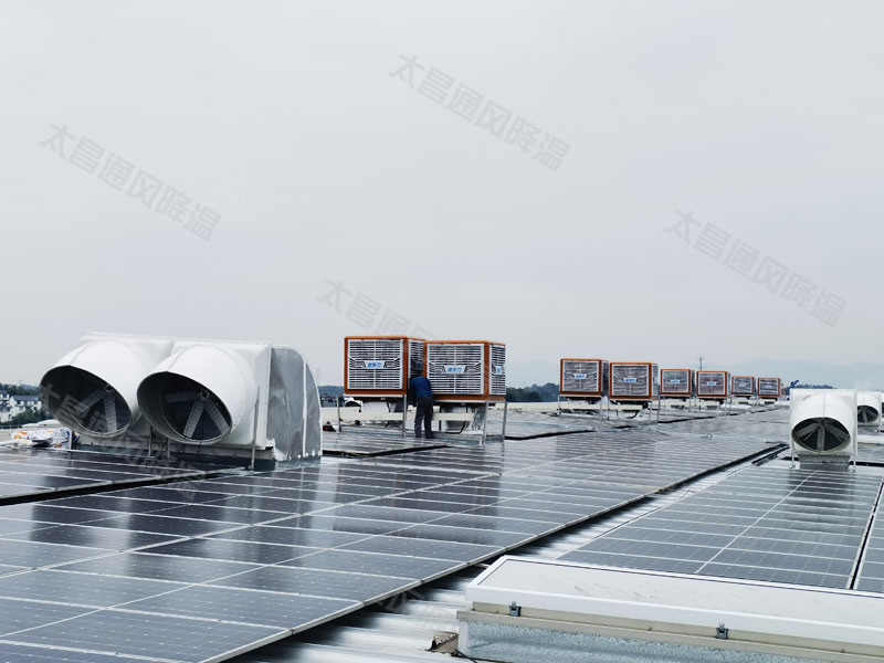 大型車(chē)間採(cǎi)用負壓風機和環保空調通風降溫的特點