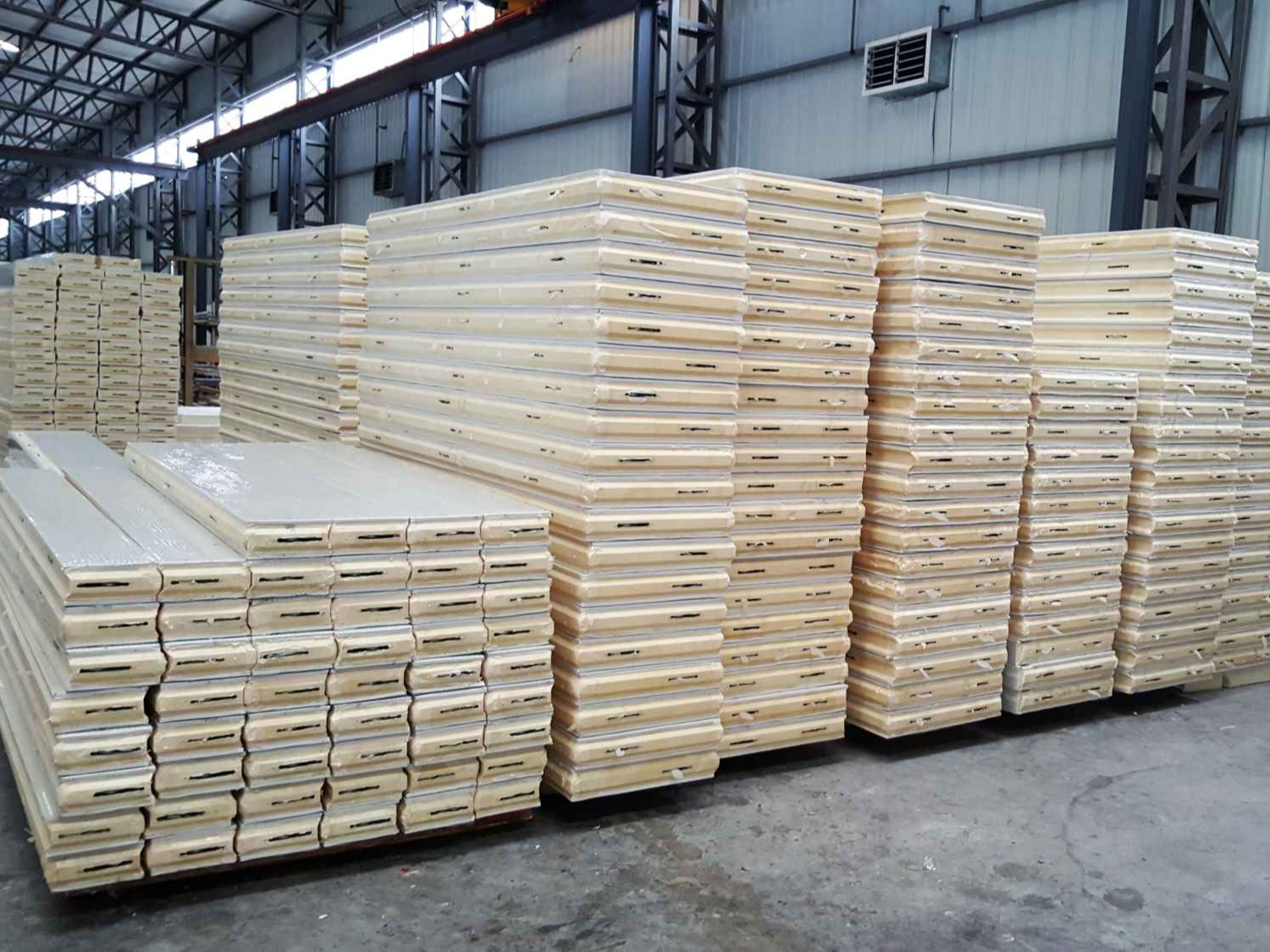 鎖鈎式聚氨酯冷庫保溫闆