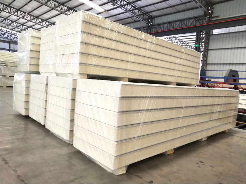 大昌連續式難燃聚氨酯冷庫(kù)闆(PIR)的特點(diǎn)